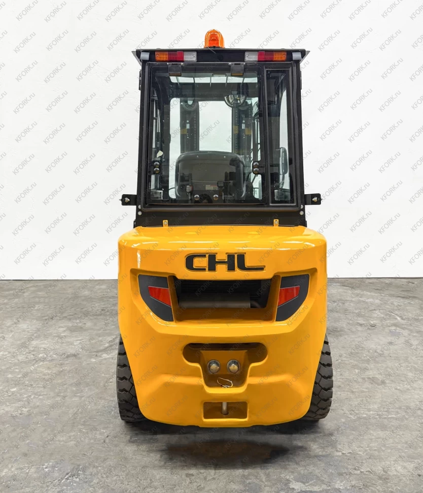 Вилочный дизельный автопогрузчик CHL 3,0 тонн с китайским двигателем